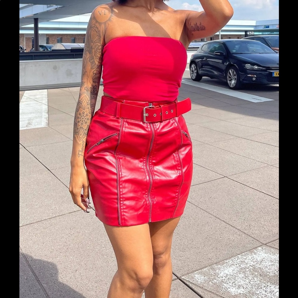 Fashion Nova red leather bar hopping mini skirt